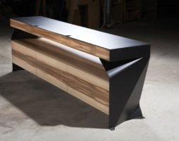 Chevet C1 Credenza (Autel) conçu par Markus Friezl