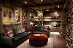 L'intérieur de la grotte masculine dans le style du Far West