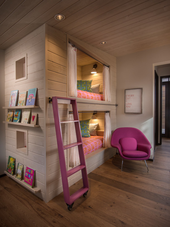 Chambres à l'intérieur de la chambre pour les petits enfants