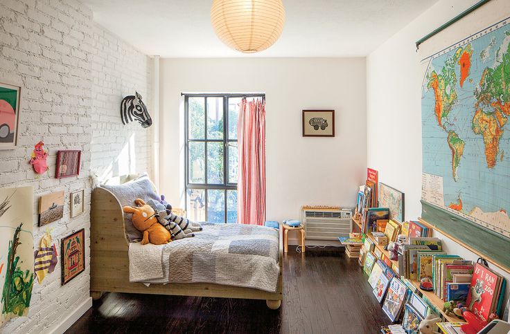 Petite chambre d'enfant pour un petit enfant