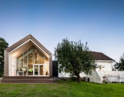 Projet de construction d'un nouveau bâtiment dans une ferme norvégienne