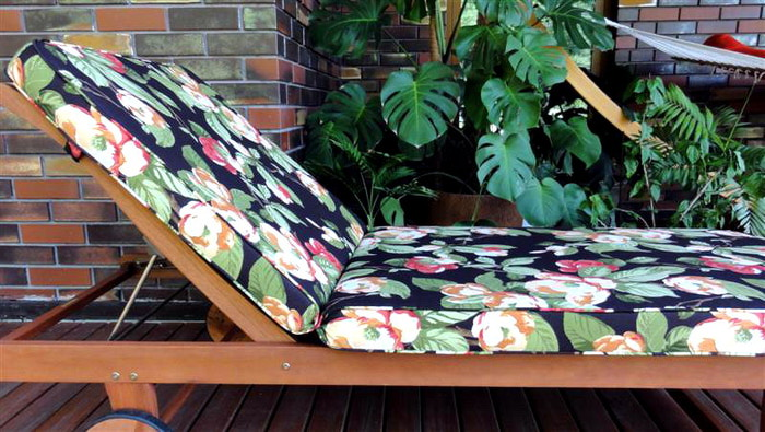 Chaise lounge at deck chair para sa summer cottage