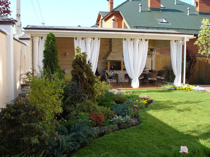 do-it-yourself gazebo na may barbecue