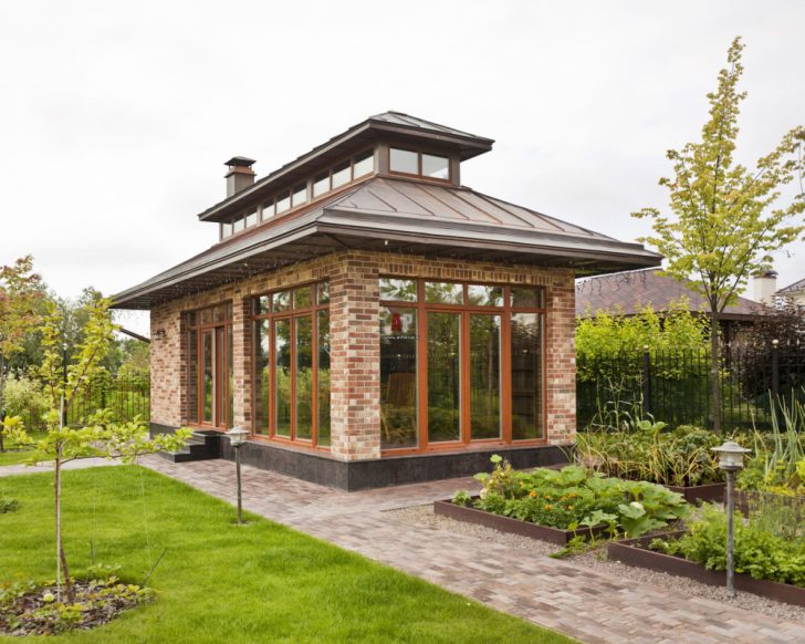 do-it-yourself gazebo na may barbecue