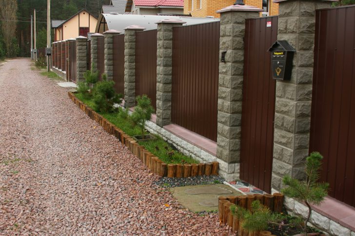 corrugated board fences