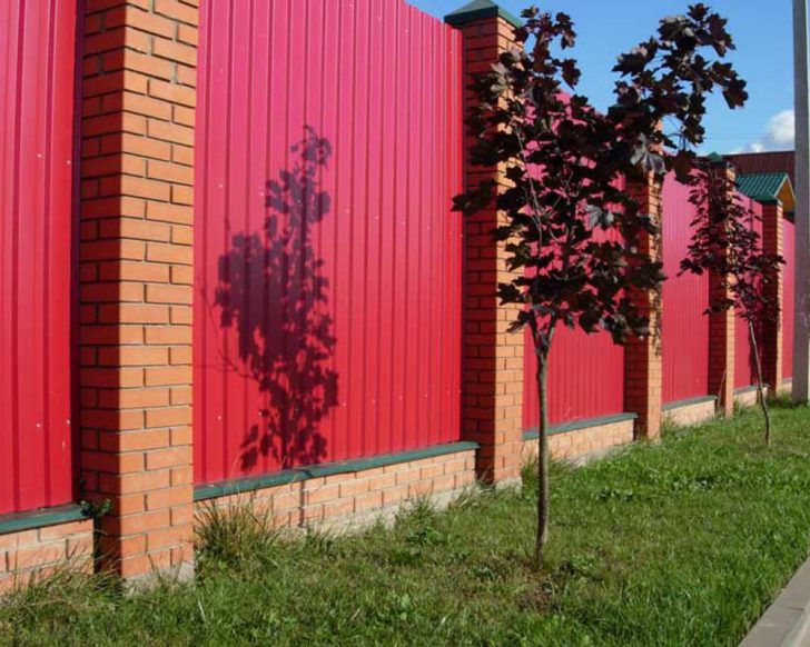 corrugated board fences