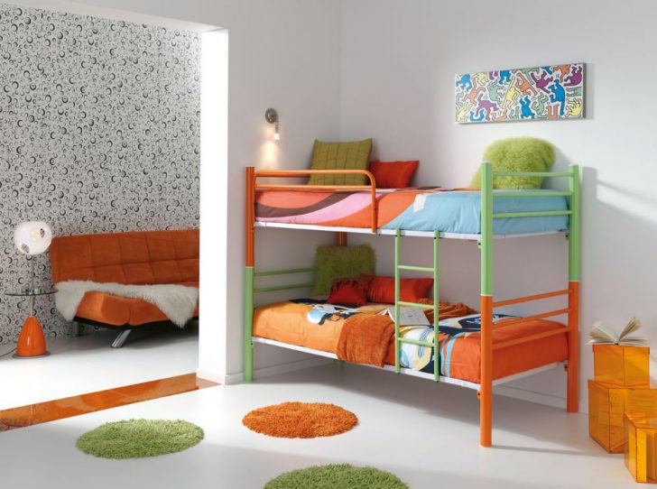 chambres d'enfants avec lits superposés