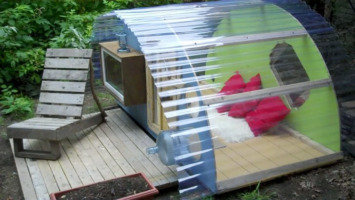 gazebo para sa mga cottage ng tag-init na gawa sa polycarbonate