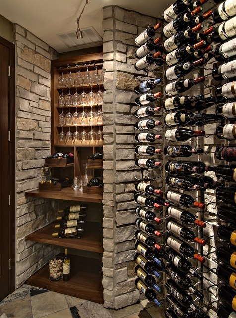 cave à vin à l'intérieur