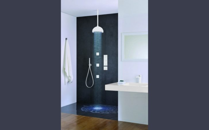 Energy-saving spa shower: Dynamo, Viva Lusso