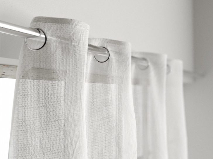 do-it-yourself eyelet curtains